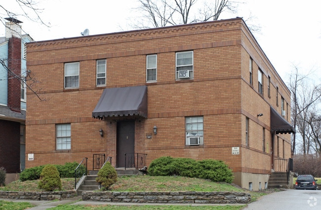 Primary Photo - 2022 Williams Ave