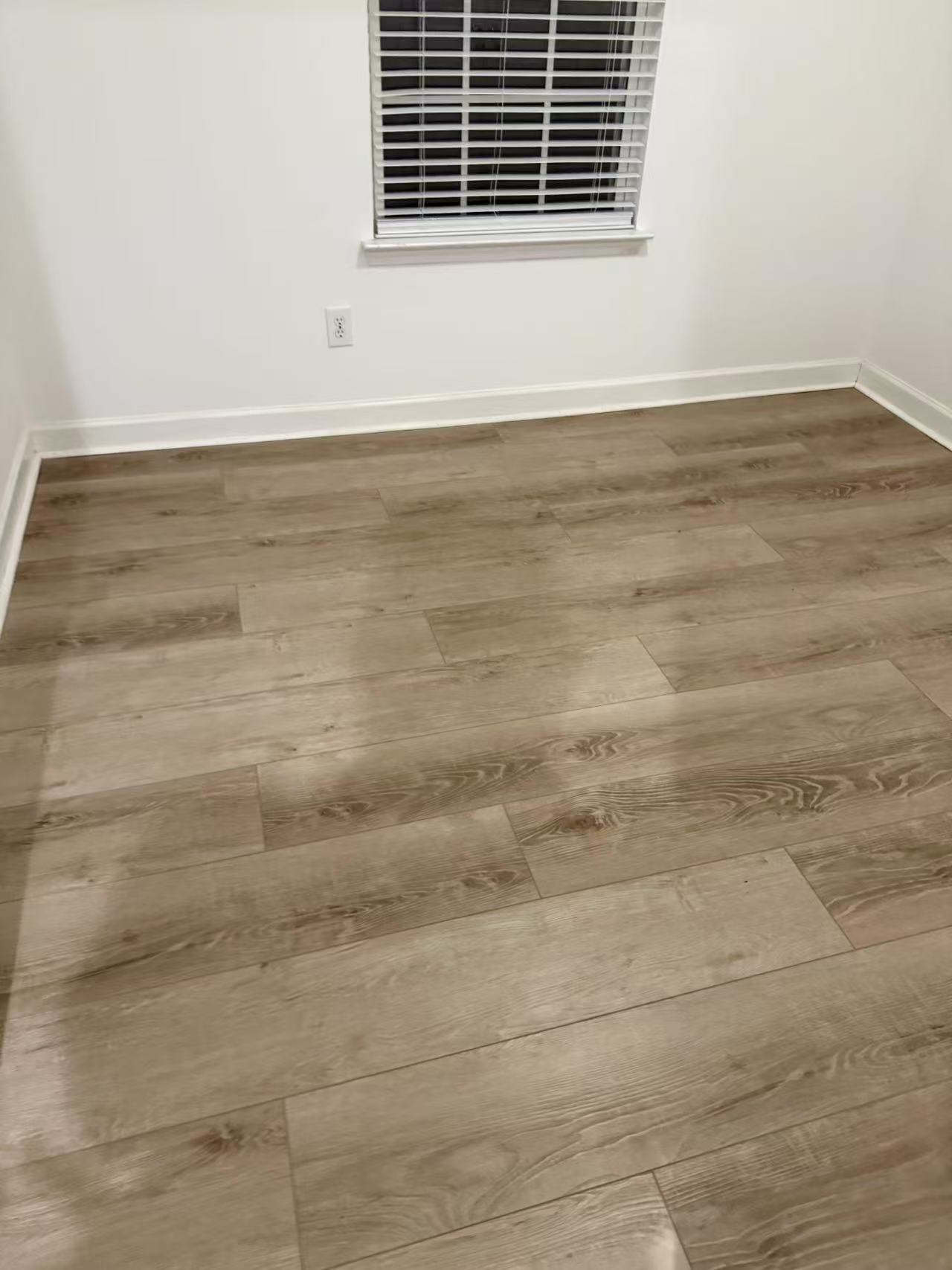 Building Photo - 1922 9th Street Dr SE