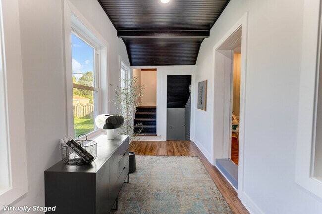 Building Photo - 2508 Kenilworth Ave