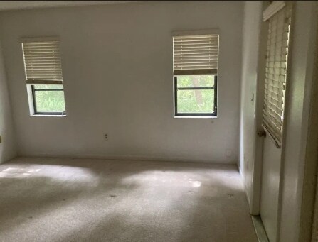 Building Photo - 78 Golfview Dr