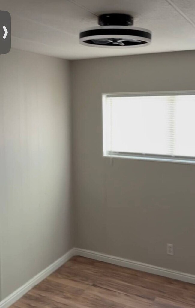 Building Photo - SALINA RENTALS - TRLR #3