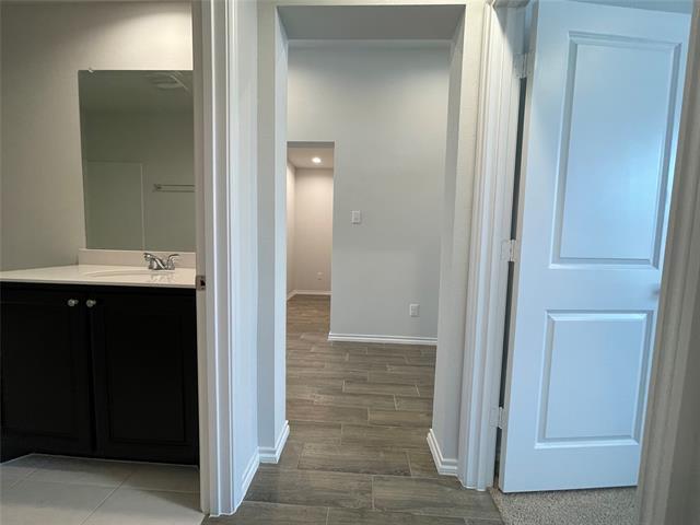 Building Photo - 5808 Utopia Dr