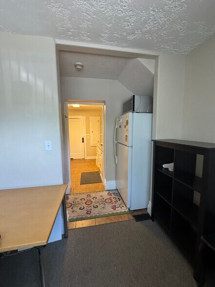Building Photo - 732 S 900 E