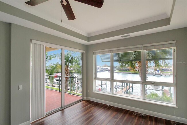 Building Photo - 1003 Bellasol Way