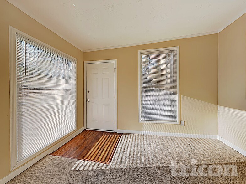 Building Photo - 297 N Briar Ridge