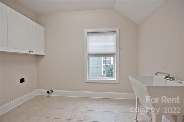 Building Photo - 20305 Harroway Dr