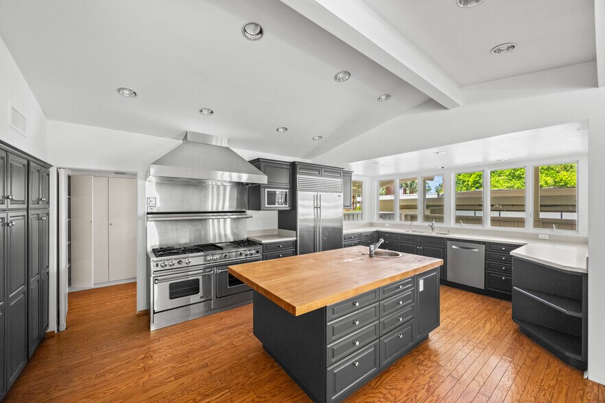 Building Photo - 255 W Camino Buena Vista