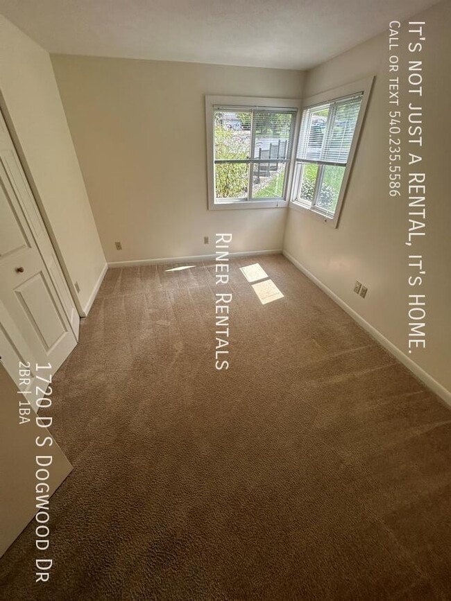 Building Photo - 1720 S Dogwood Dr