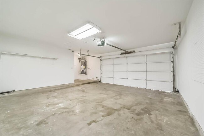 Building Photo - 7206 Gallant Glen Ln