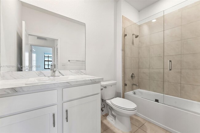 Building Photo - 1161 SW 6th Ct