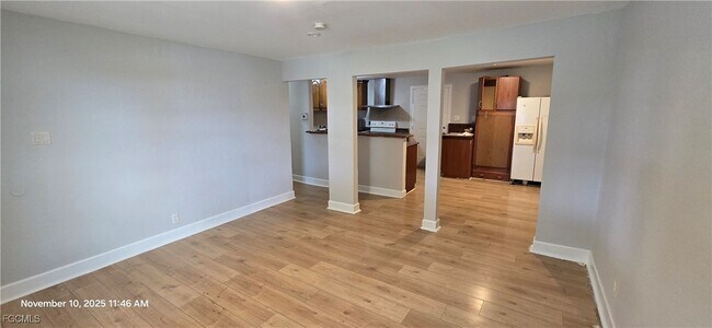 Building Photo - 12104 Suncrest Ln