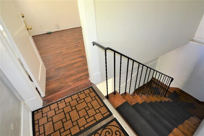 Building Photo - 1517 Bonnie Brae St