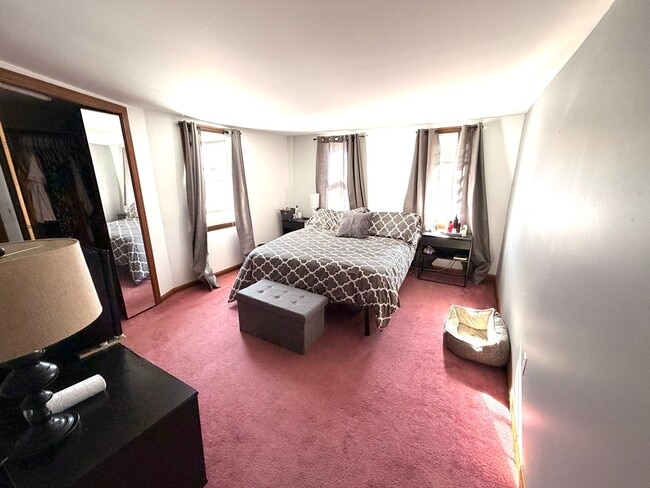 Building Photo - 75 Lincoln St