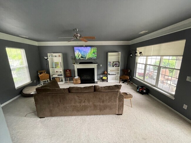 Building Photo - 9709 Glenburn Ln