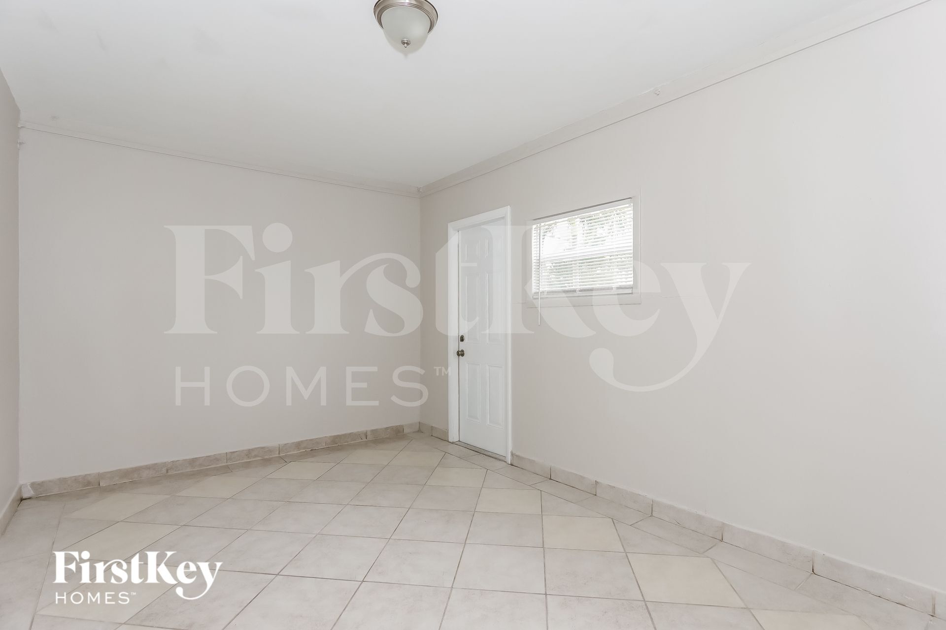 Building Photo - 6331 Southgate Blvd