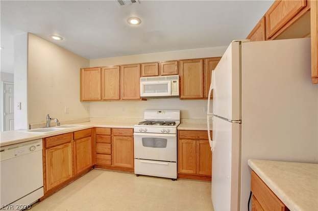 Building Photo - 9291 Hollander Ave