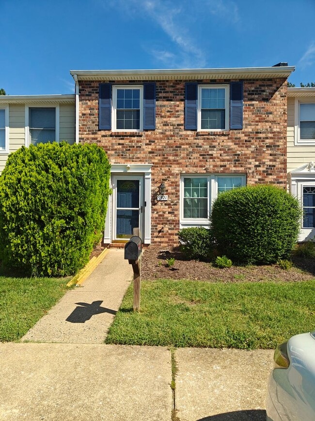Building Photo - 9321 Gildenfield Ct