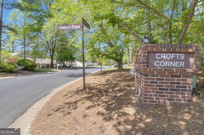 Building Photo - 116 Crofts Corner