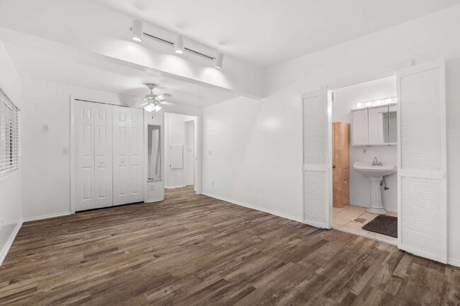 Building Photo - 2BR/2BA Manufactured Home in The Villages