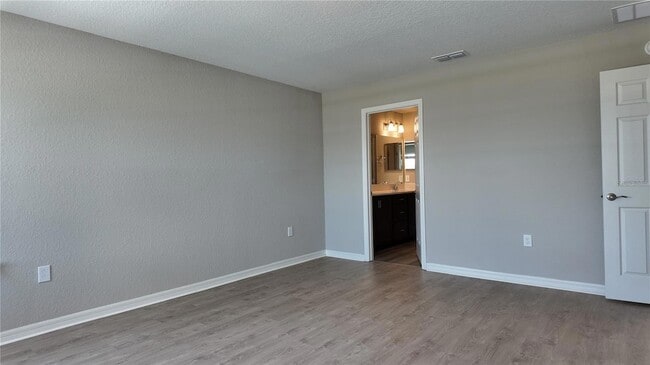 Building Photo - 445 Silverbell Trl