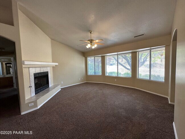 Building Photo - 9120 E Swift Trail Dr