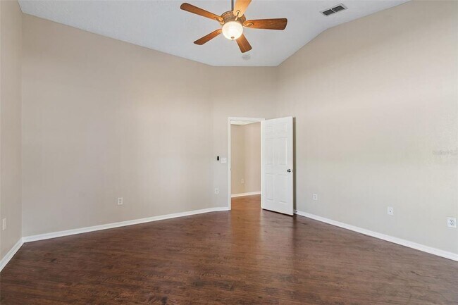 Building Photo - 7904 Floradora Dr