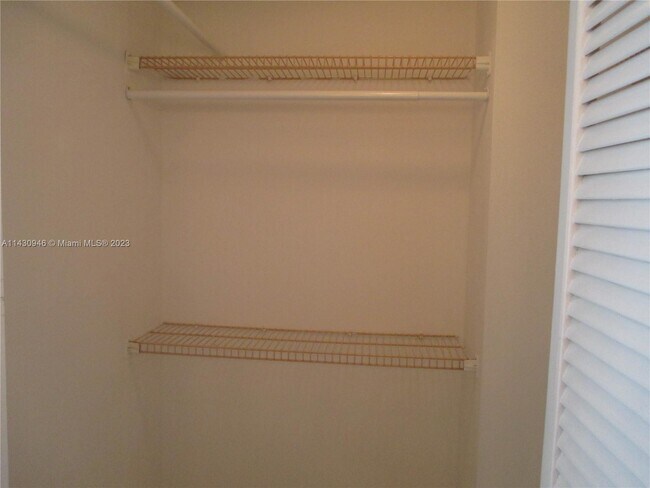 Building Photo - 1865 Brickell Ave