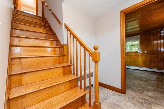 Building Photo - 205 Hardy Pond Rd