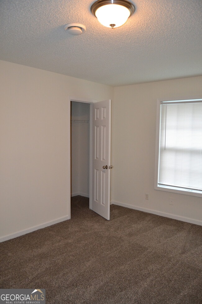 Building Photo - 434 I