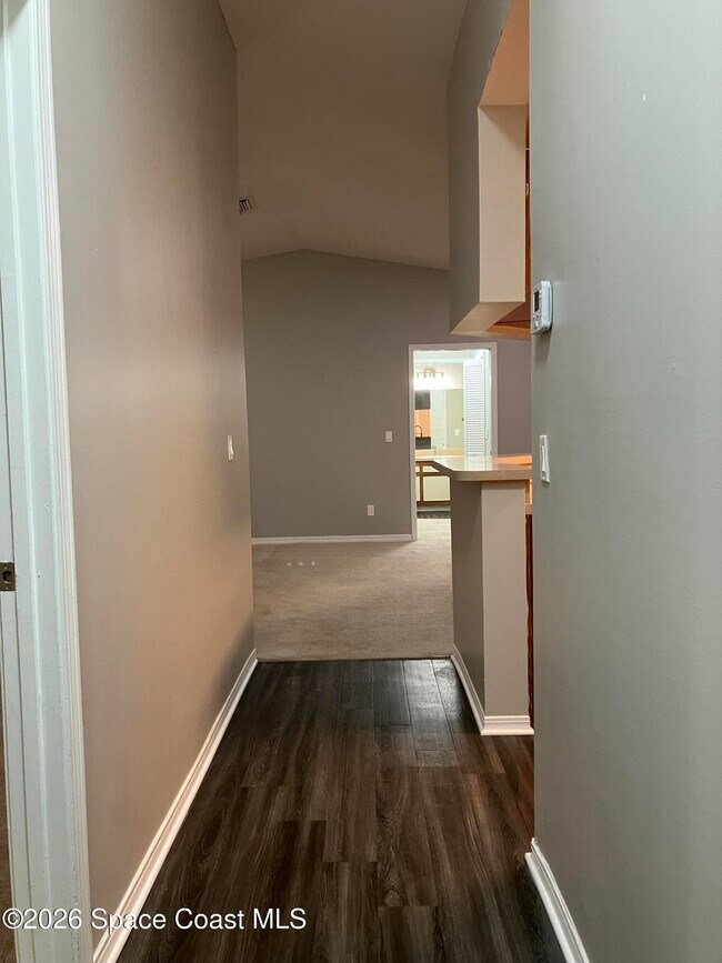 Building Photo - 7667 N Wickham Rd