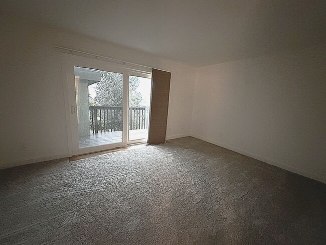 Building Photo - Single Story Duplex