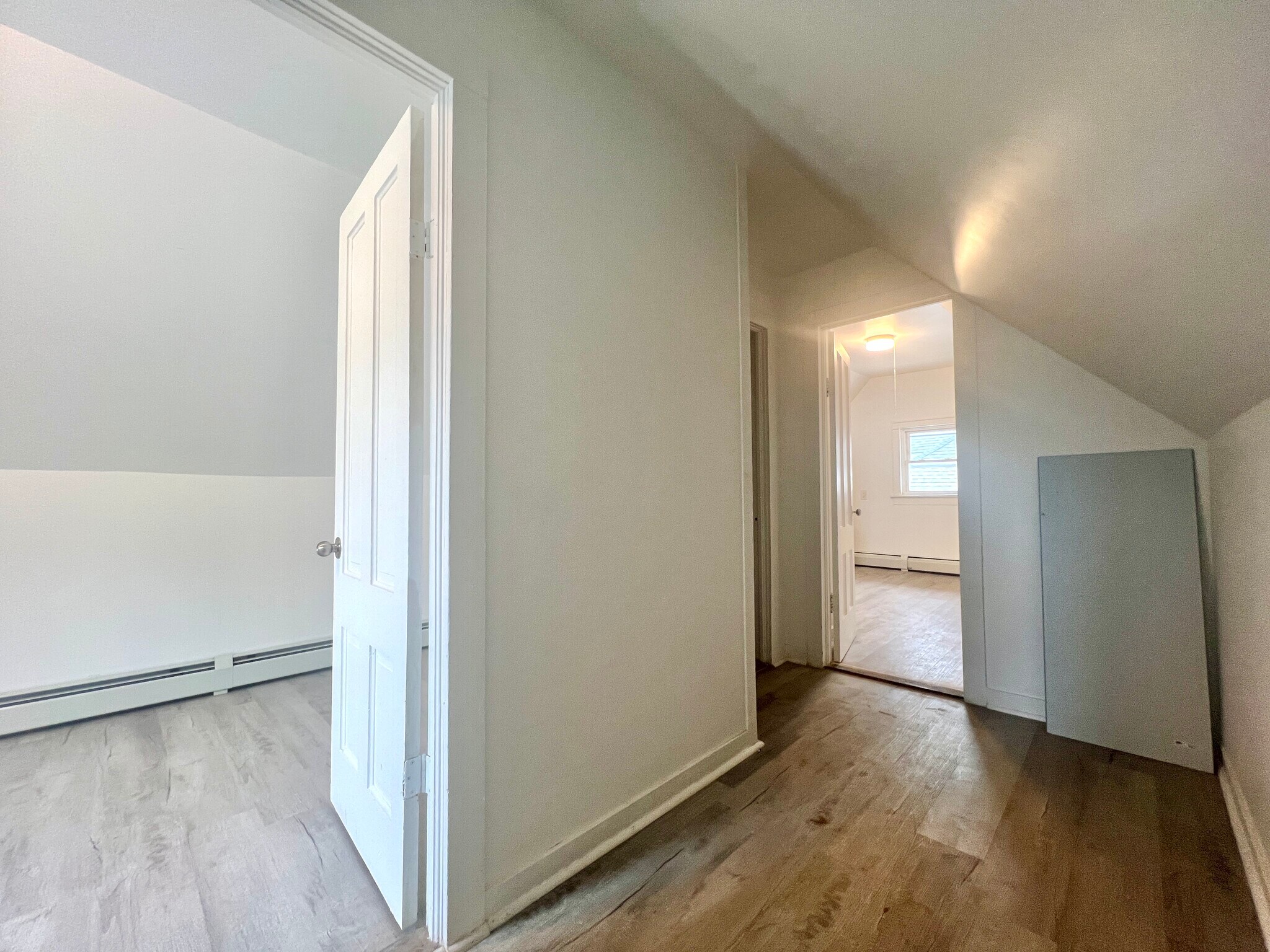 Building Photo - 236 Willetts Ave