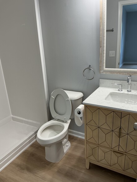 Building Photo - 29030 Cullen Dr