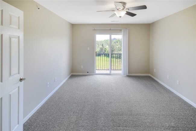 Building Photo - 30 Stonewall Creek Ct