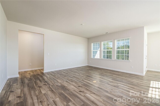 Building Photo - 128 Carolina Cherry Ct