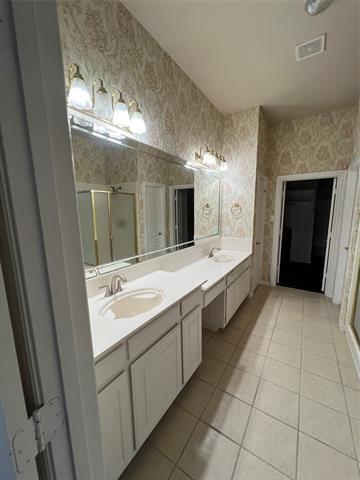 Building Photo - 1803 E Branch Hollow Dr