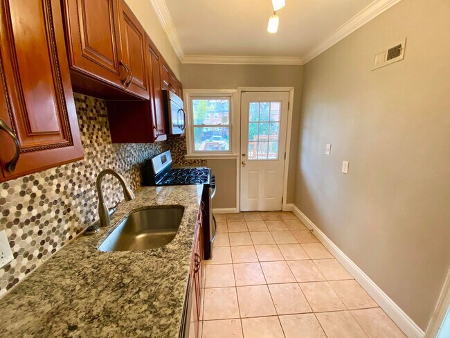 Building Photo - Charming 3BR/2BA Townhome in Stonewood, MD!