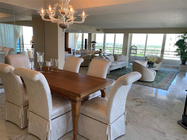 Building Photo - 4101 N Ocean Blvd