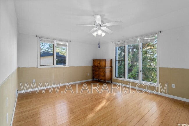 Building Photo - 1577 E Tomahawk Dr