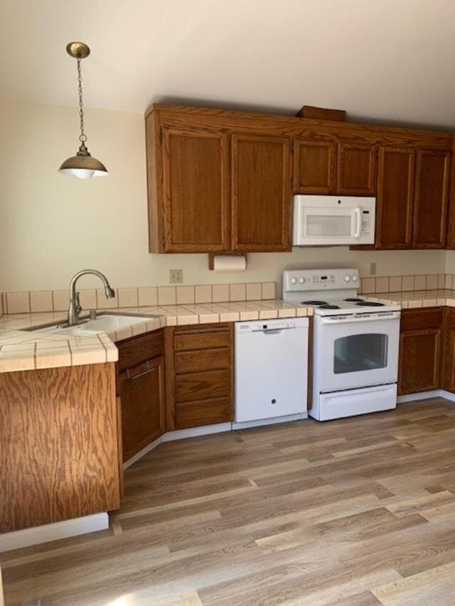 Building Photo - Morgan Hill Single Level Townhome