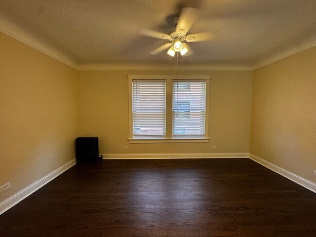 Building Photo - 1 Bedroom in Prime Location Near Loyola Park & Beach!