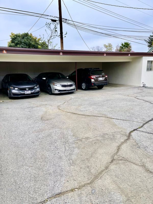 Building Photo - 1822 1/2 Sherer Ln