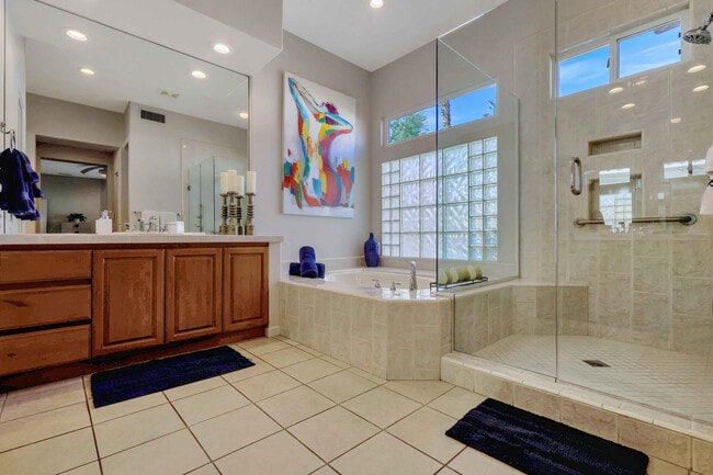 Building Photo - 148 White Horse Trail