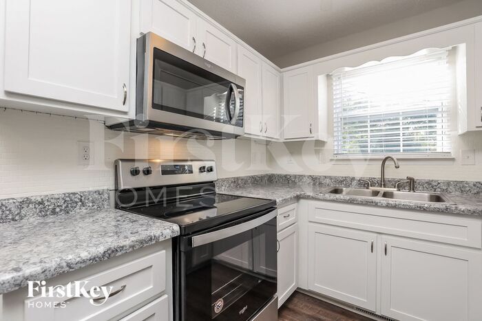 Building Photo - 103 Meadowbrook Dr