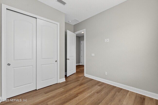 Building Photo - 105 Wye Rd