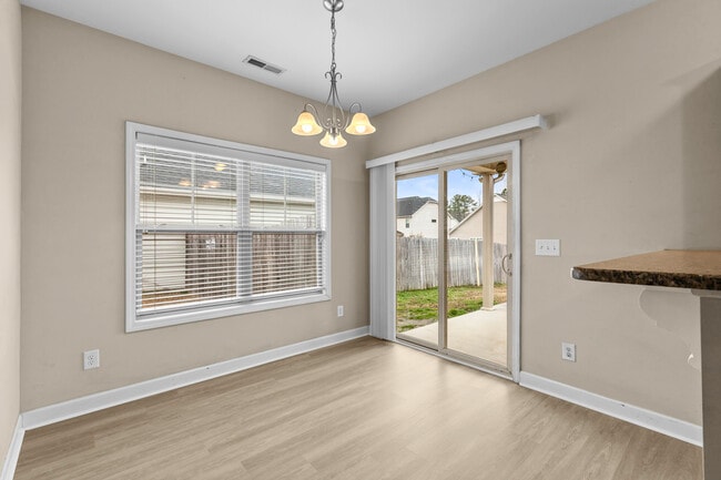 Building Photo - 518 New Hanover Trl