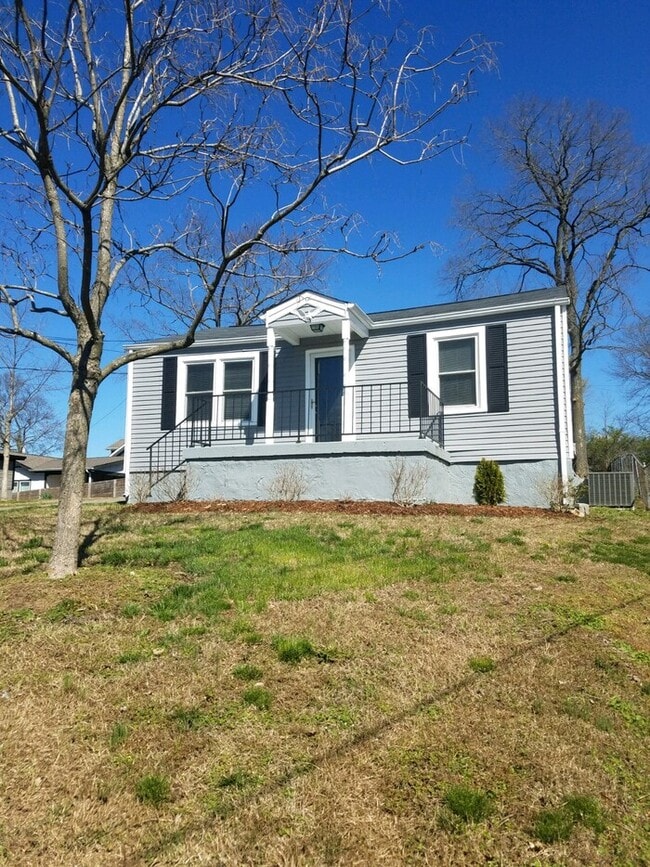 Building Photo - 514 High Street Nashville, TN 37211
