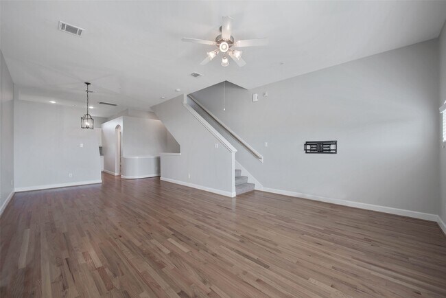 Building Photo - 7650 Springhill St