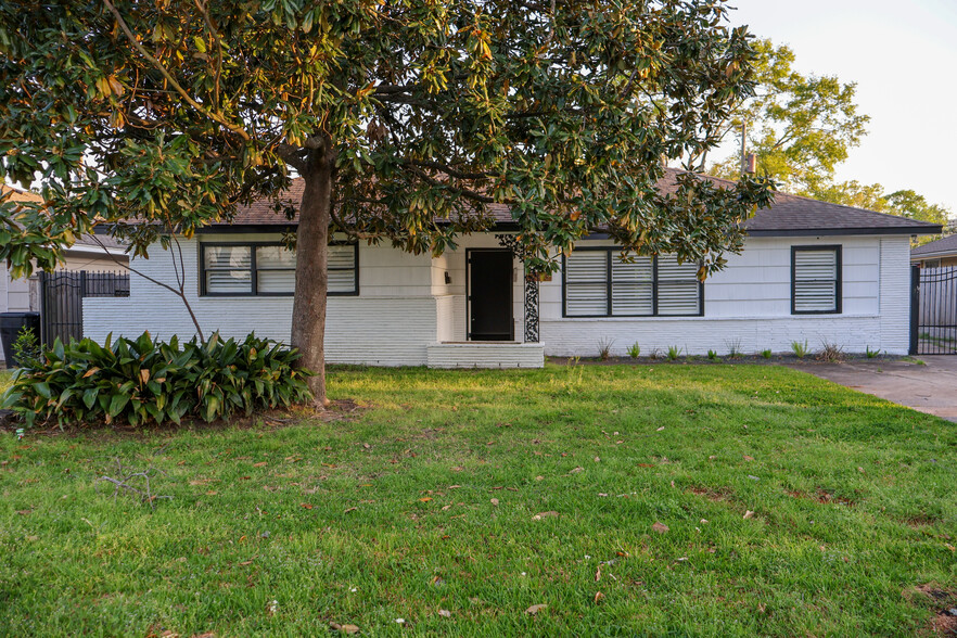 Primary Photo - 9613 Westview Dr