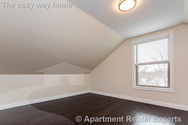 Building Photo - 478 Fulton St